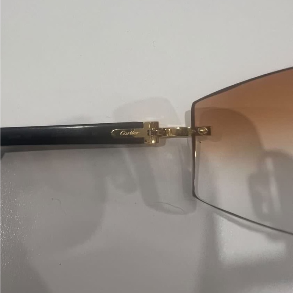 Cartiers glasses